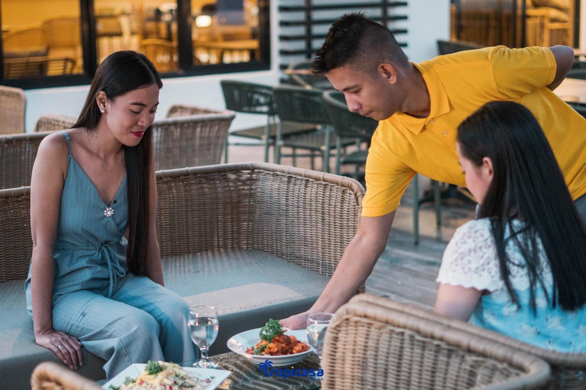 Tropicasa Hotel Coron Eksteriør bilde