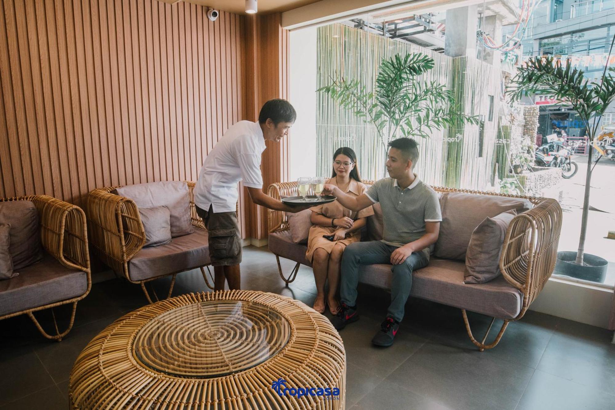 Tropicasa Hotel Coron Eksteriør bilde